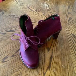 Women's El Naturalista Shoe